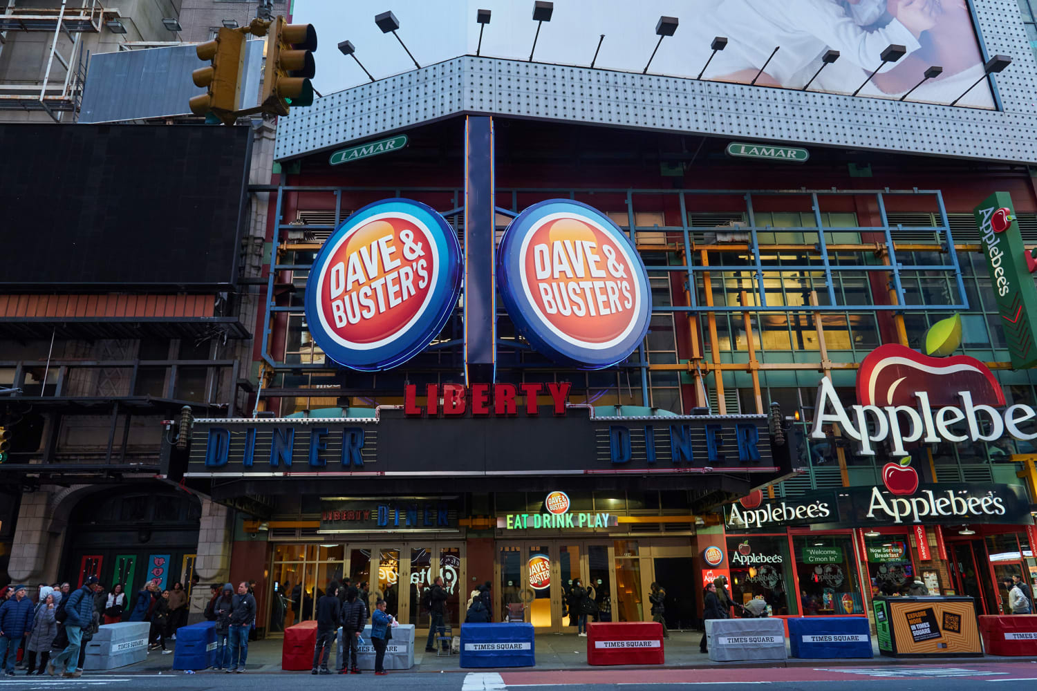 Dave & Buster’s lets players bet against each other on arcade games